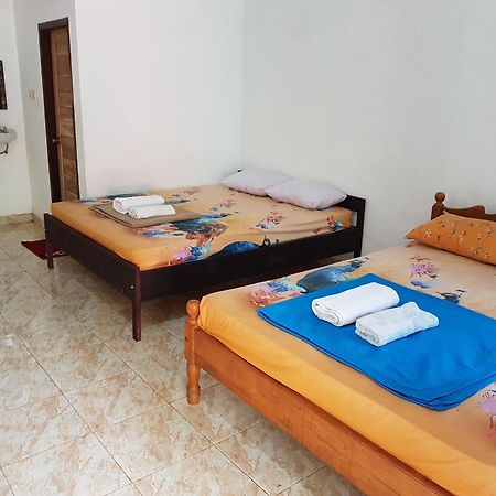 Red Island Bungalows Pasanggaran Kamer foto