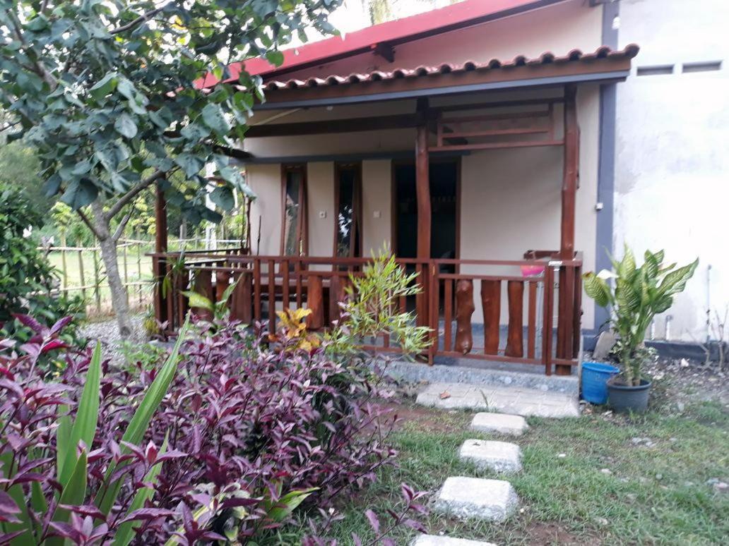 Red Island Bungalows Pasanggaran Kamer foto