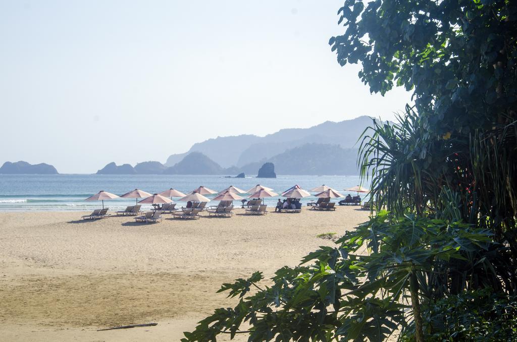 Red Island Bungalows Pasanggaran Buitenkant foto