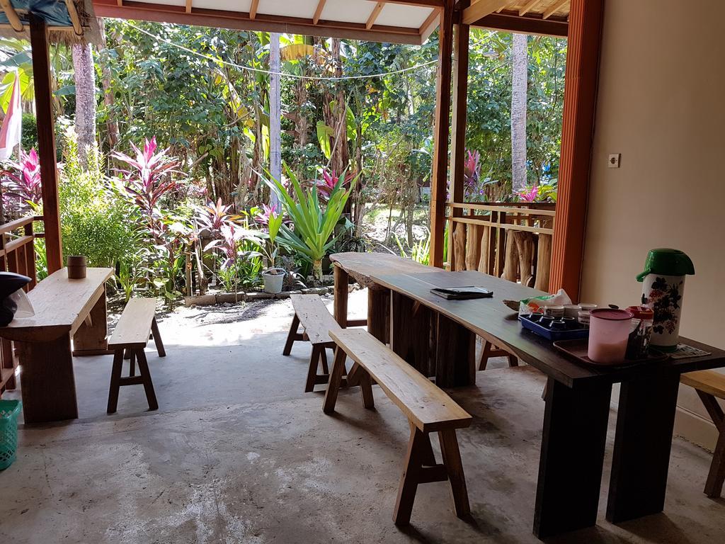 Red Island Bungalows Pasanggaran Buitenkant foto